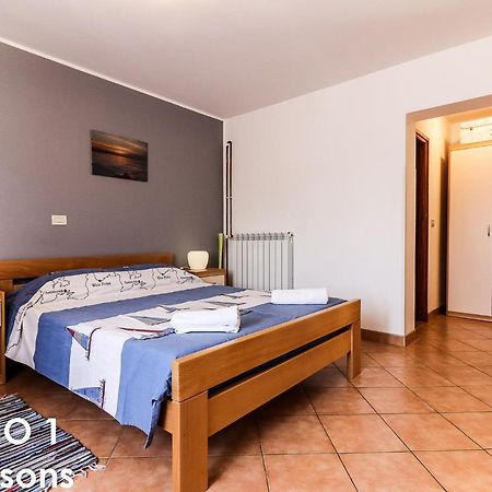 Glamour Apartments Vrsar Bagian luar foto