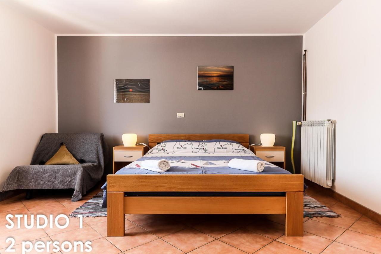 Glamour Apartments Vrsar Bagian luar foto
